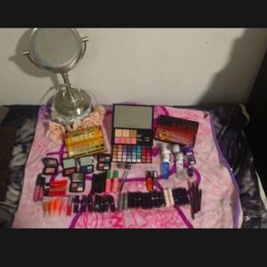 Make-up Cosmetic  Ect.